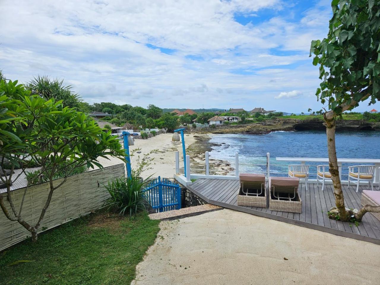 Villa Waru Nusa Lembongan  Exterior photo